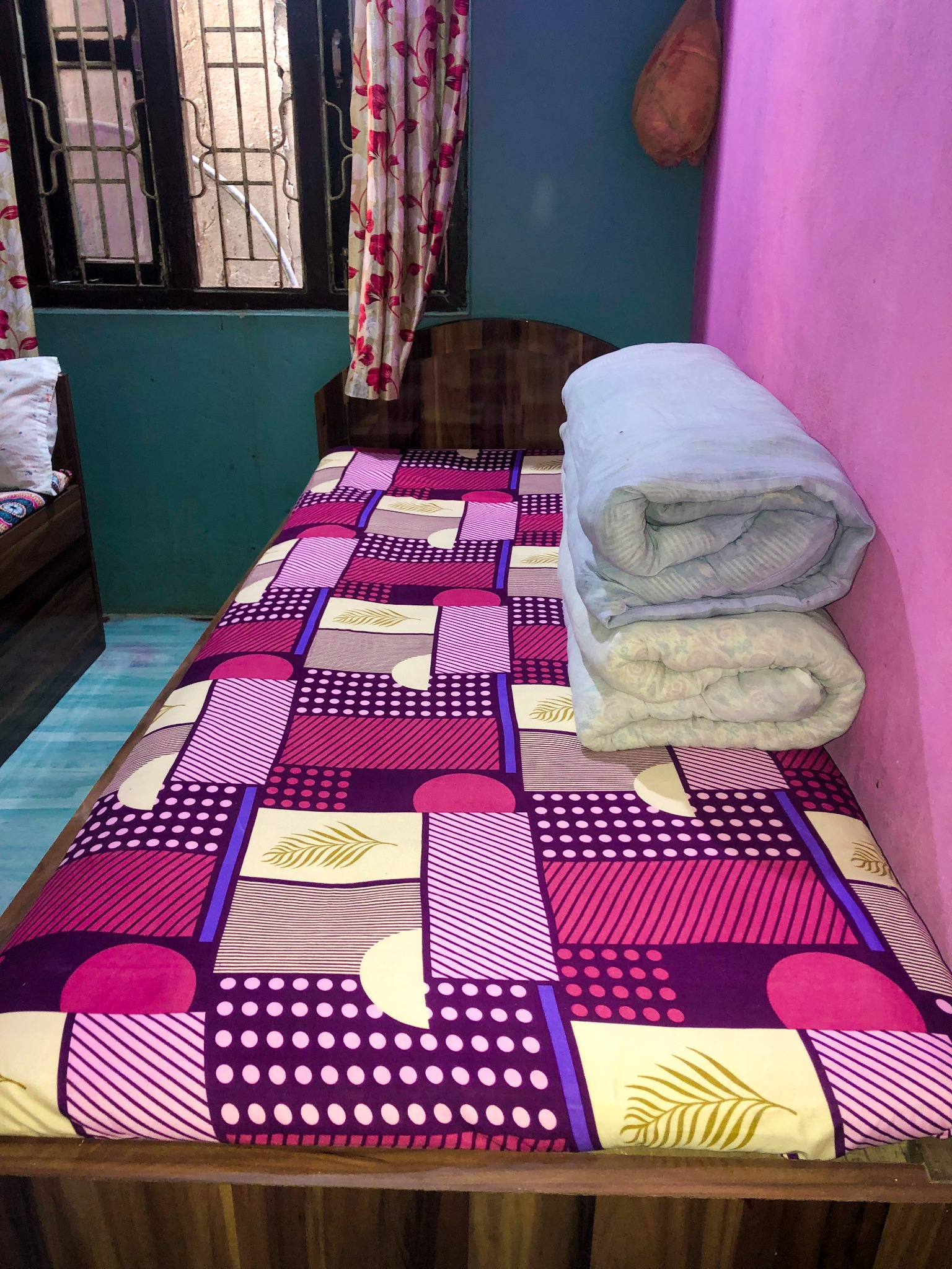 Non-attached room